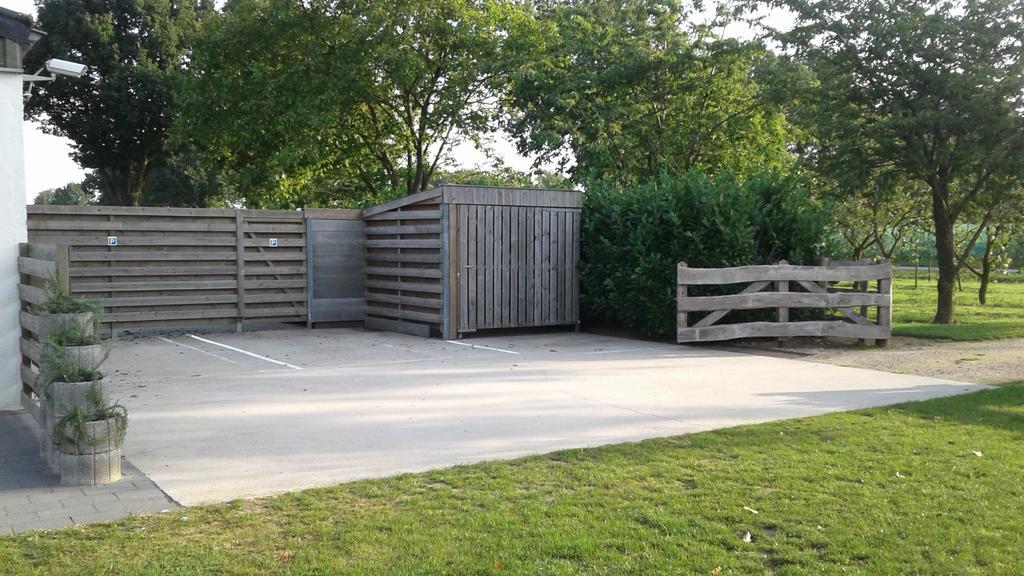 Camping En Vakantiewoning 'Ut Tumpke' Kessel  Exterior photo