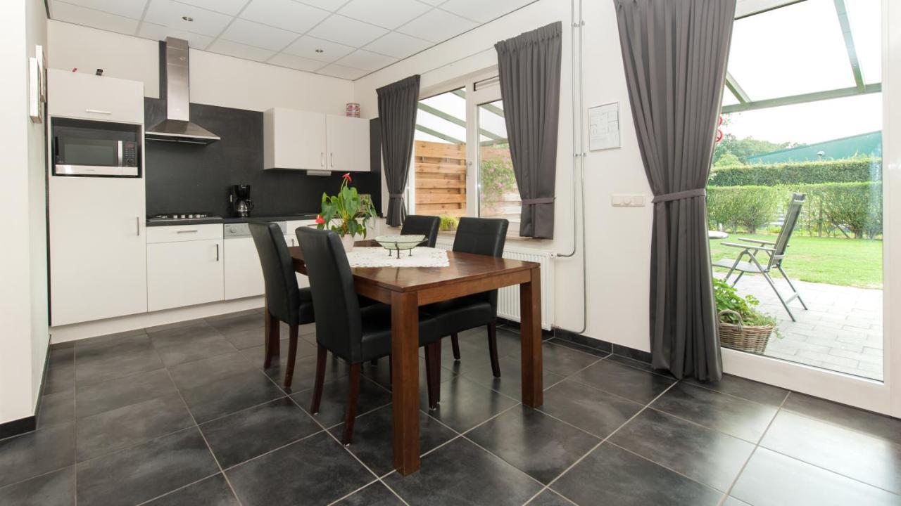 Camping En Vakantiewoning 'Ut Tumpke' Kessel  Exterior photo